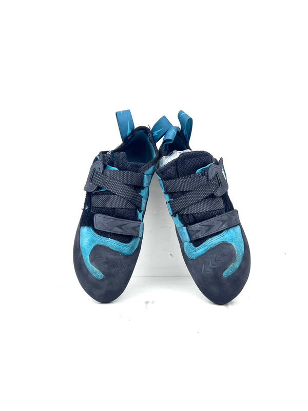 Evolv Kira climbing shoes, size 39