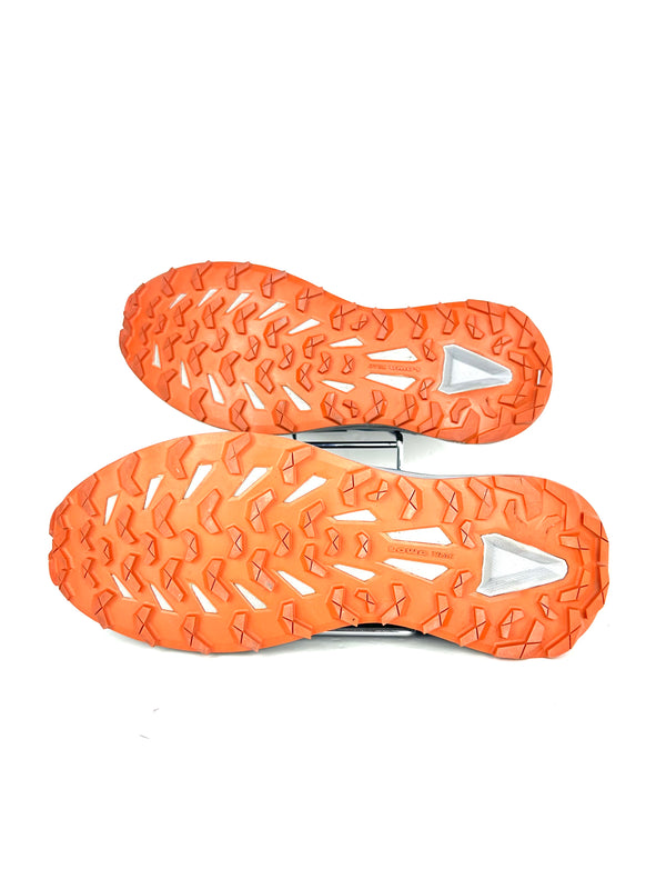 LOWA Fortux GTX, featuring a waterproof GORE-TEX membrane.