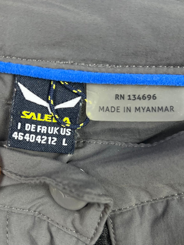 Salewa short , size : L