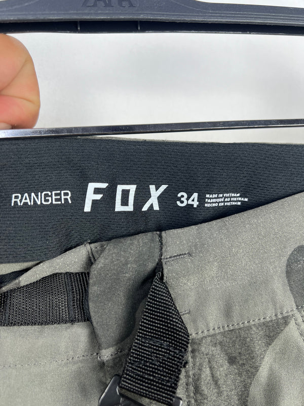 FOX short , size 34