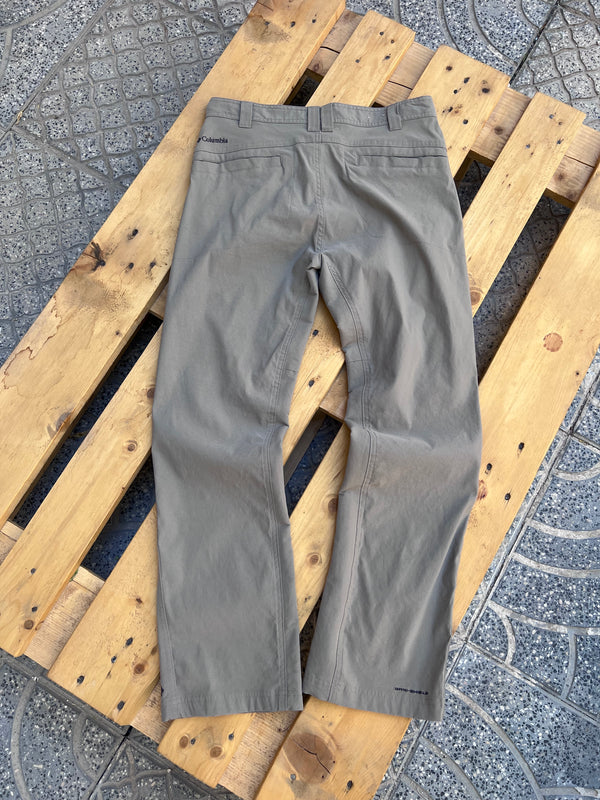 Columbia hiking pants women’s, size 30