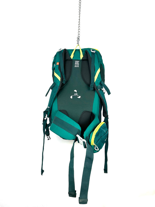 Quechua MH100 40L hiking backpack