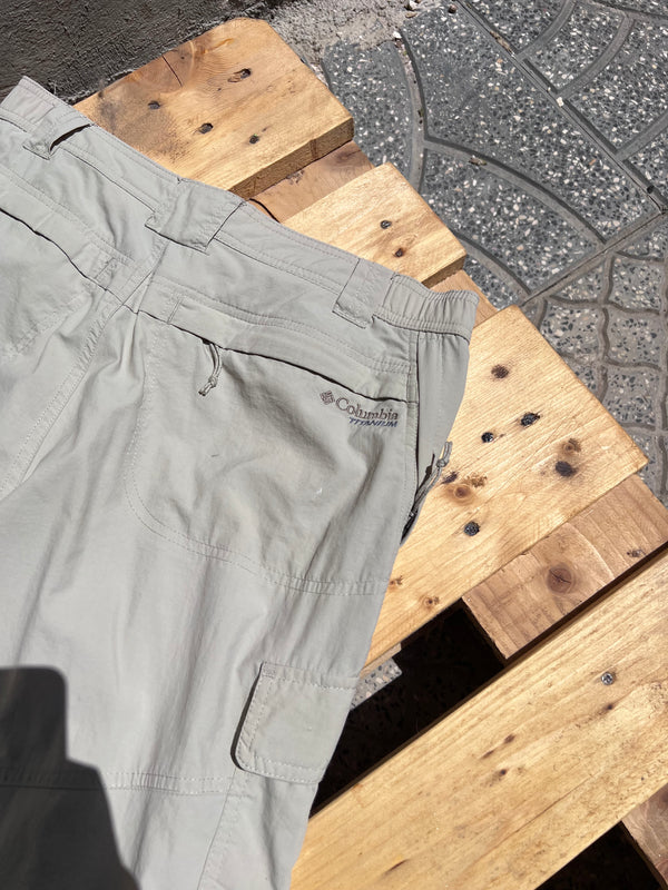 Columbia cargo pants , size S-M
