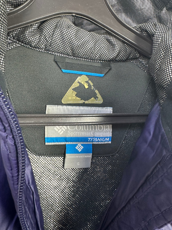 Columbia light jacket for women