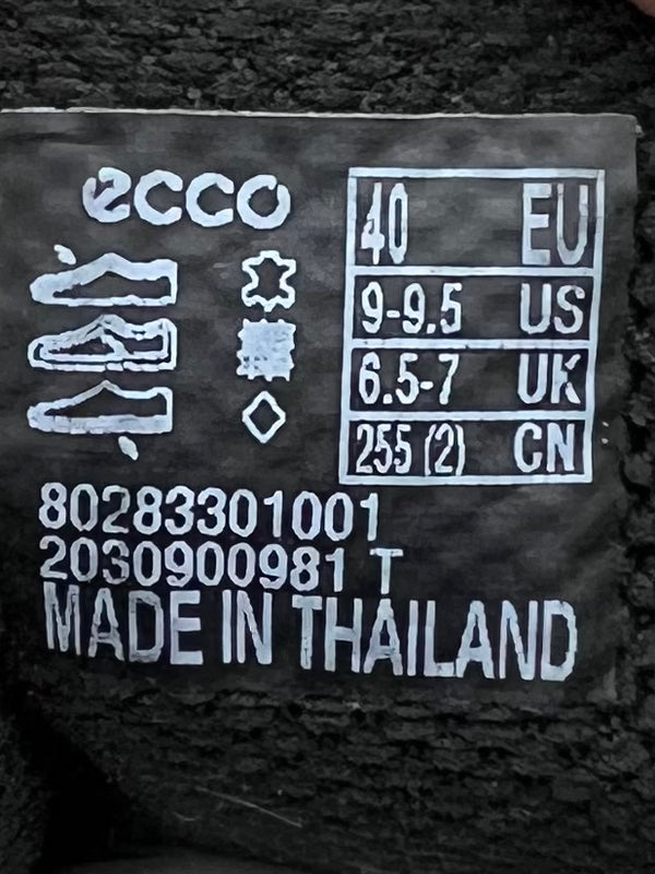 ECCO BIOM AEX Shoe , size 40