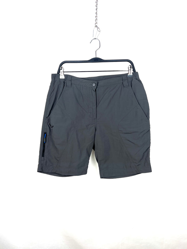 Salewa short , size : L