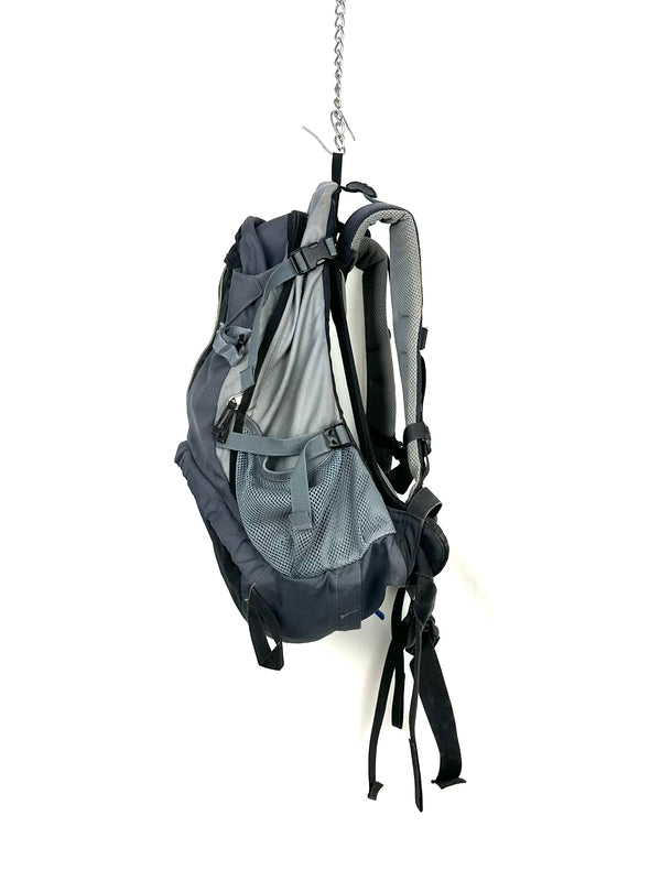 Deuter Futura 28 AC hiking backpack