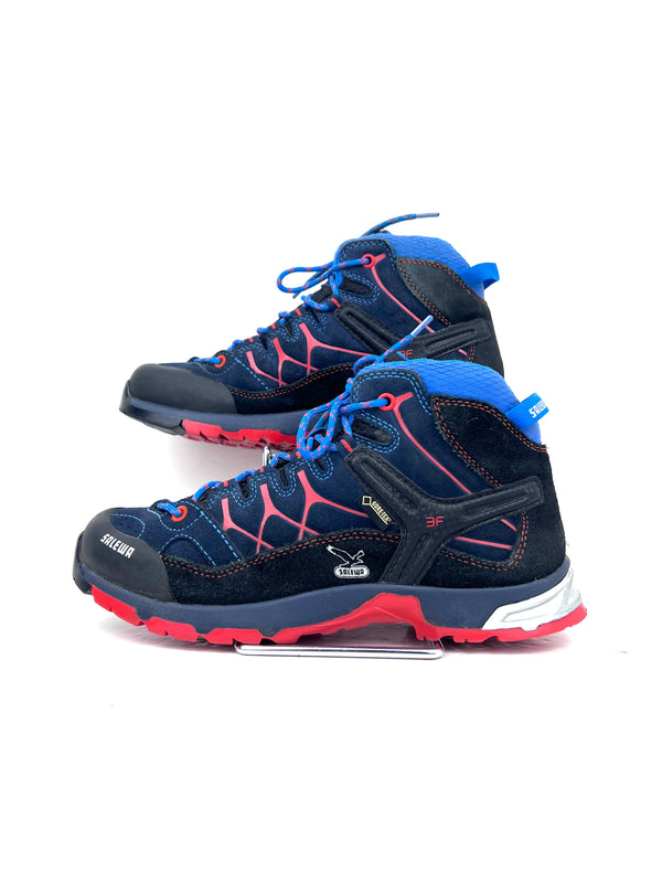 Salewa Junior Alp Trainer Mid GTX hiking boots , size 38