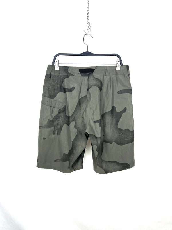 FOX short , size 34