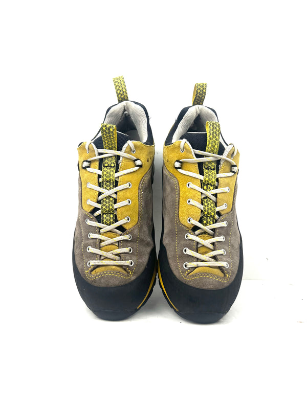Garmont Dragontail LT GTX approach shoes , size 42.5