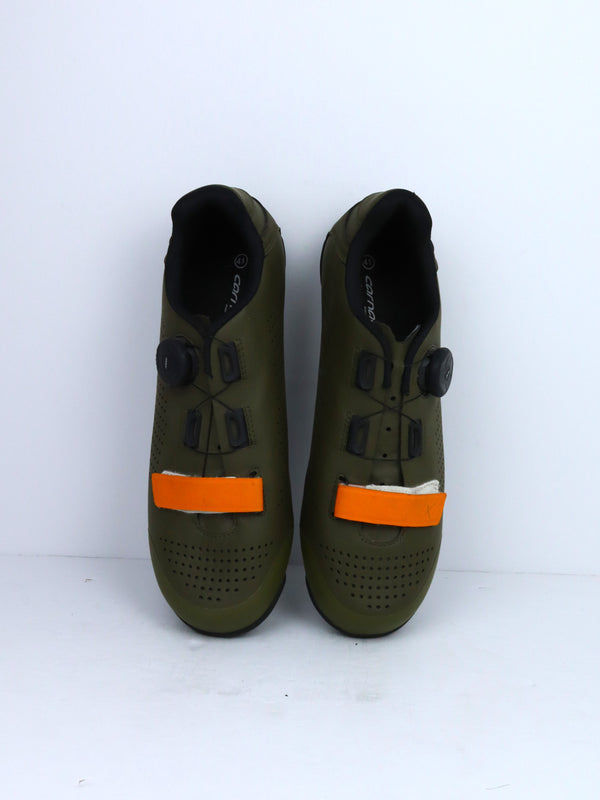 Carnac Grit mountain bike/gravel cycling shoes in olive green.
