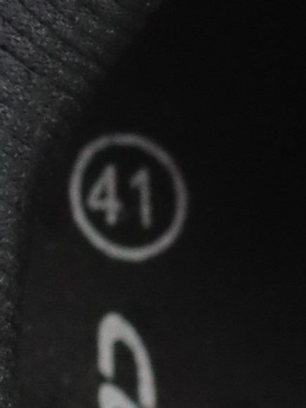 Carnac Grit mountain bike/gravel cycling shoes in olive green.