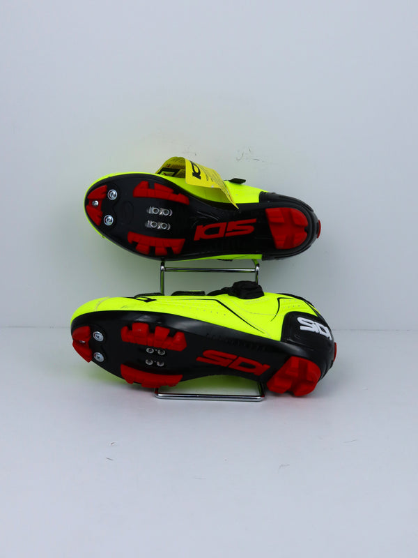 Sidi Trace 2 mountain bike shoes in a yellow fluo and black colorway.