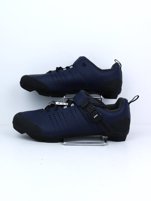 Triban GRVL 500 road and gravel cycling lace-up SPD shoes in navy blue.