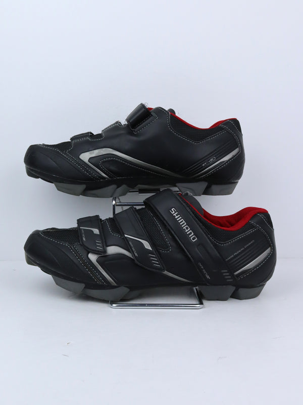 Shimano SH-XC30L men's SPD cycling shoes.