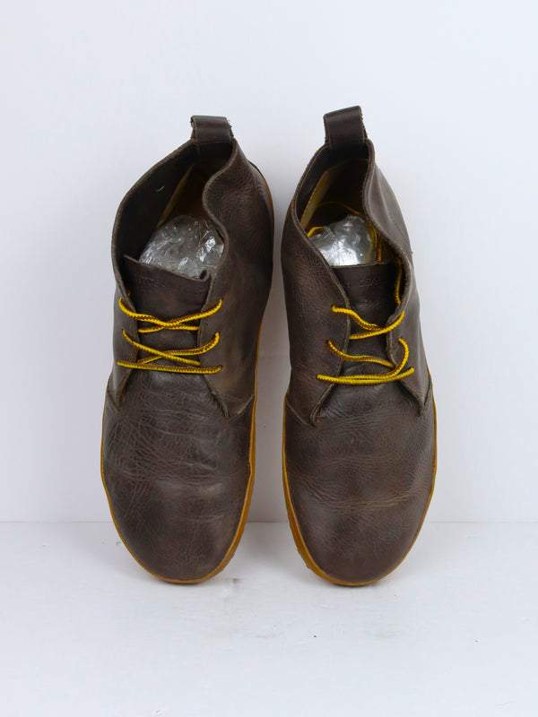Vivobarefoot Gobi II or Gobi III men's leather chukka boots