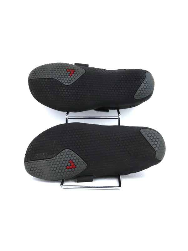 Vivobarefoot Motus training shoes in all black.