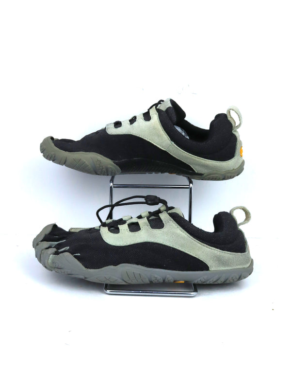 Vibram FiveFingers V-Run Retro running shoes in black and grey