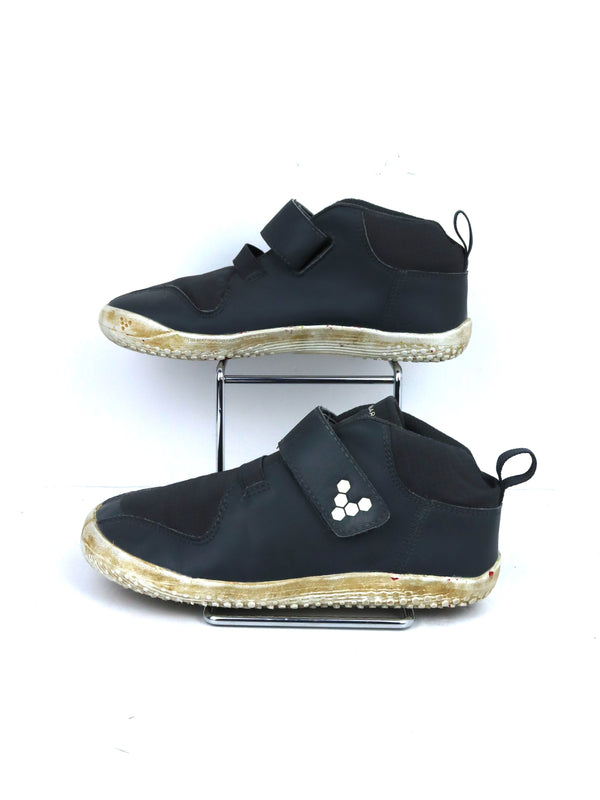 Vivobarefoot Kid's Primus Bootie minimalist shoes in obsidian black.