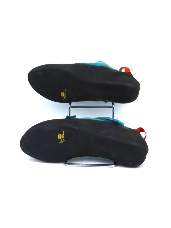 Simond Rock+ climbing shoes in turquoise.