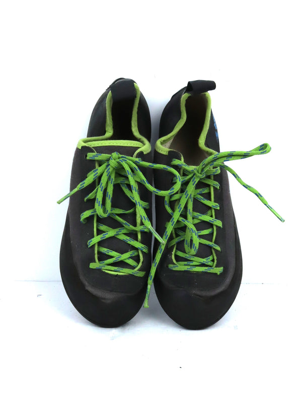 Simond Rock climbing shoes.