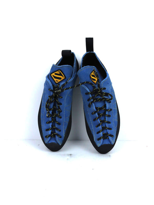 Scarpa Helix men's rock climbing shoes in hyper blue suede.