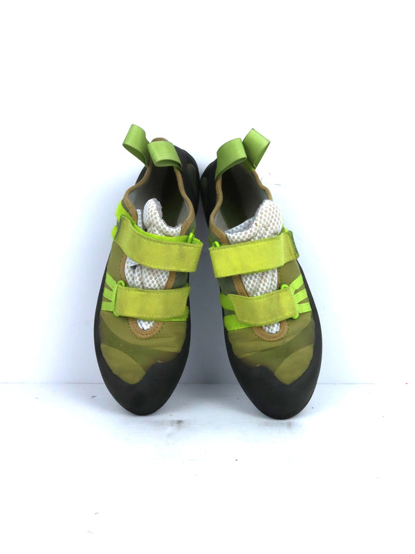 Butora Endeavor Wide Fit men's climbing shoes in the Moss color.