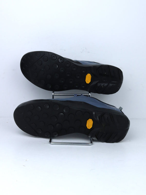 Arc'teryx Konseal LT men's approach