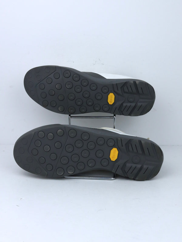 Arc'teryx Konseal approach shoes