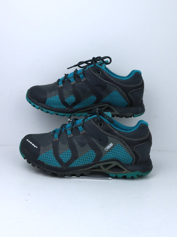 Mammut Comfort Low GTX Surround hiking shoes in black and teal.