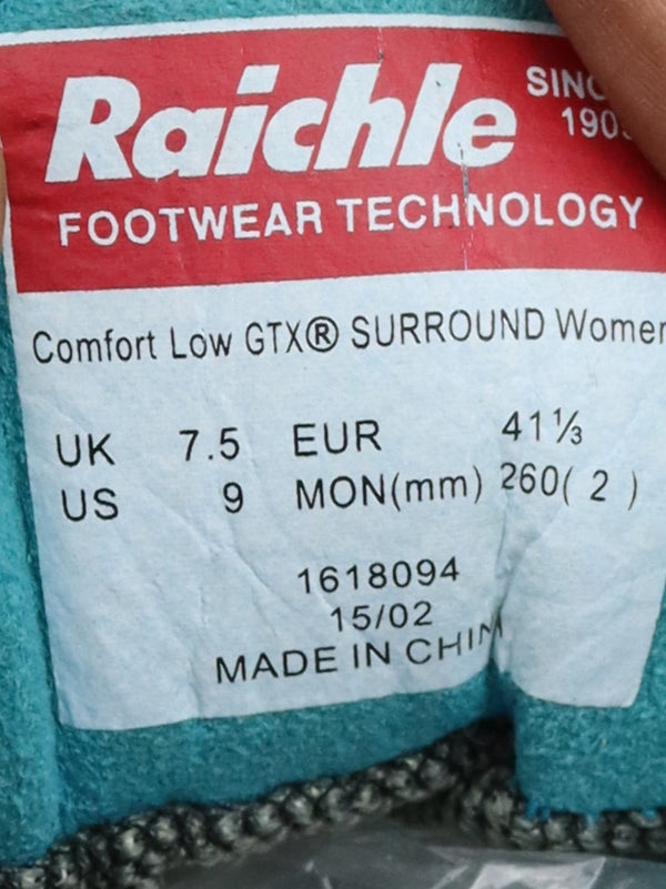 Mammut Comfort Low GTX Surround hiking shoes in black and teal.