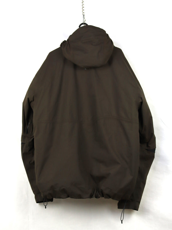 Mammut windbreaker jacket in brown.
