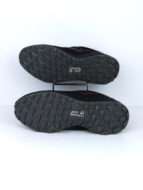 Jack Wolfskin Force Striker Texapore Low hiking shoes in black with pink accents.