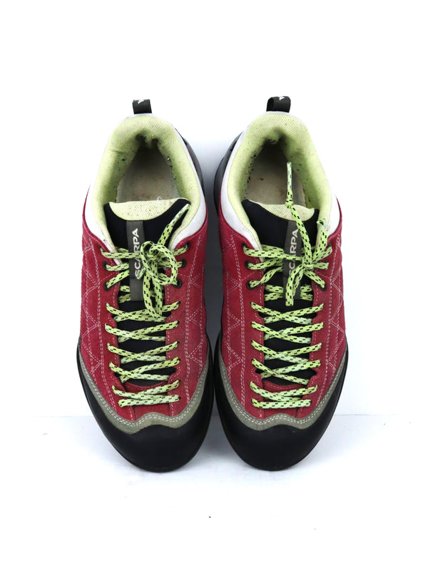 Scarpa Zen Pro Women's approach shoe in a red and black colorway