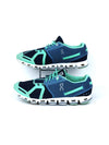 On Cloud 5 Push running shoes in a navy and mint colorway.