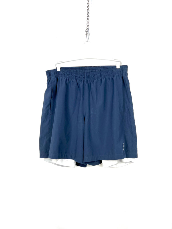 SKORA Quick dry short , size M