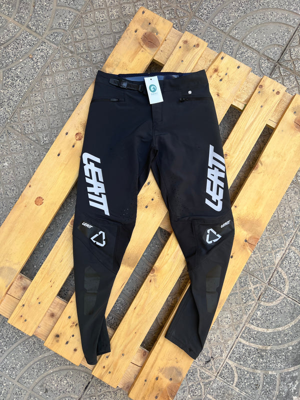 Leatt MTB Gravity 4.0 women Pants , size M ( 38 )