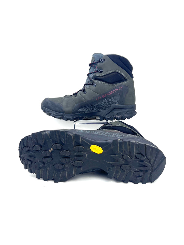 La Sportiva Nucleo High II GTX Hiking Boots , size 43.5