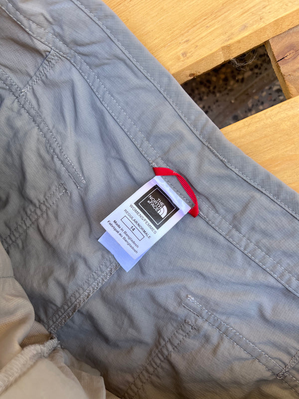 The North face hiking pants for women’s , size 14
