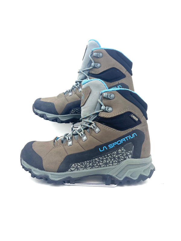 La Sportiva Nucleo High II GTX hiking boots , size 38.5