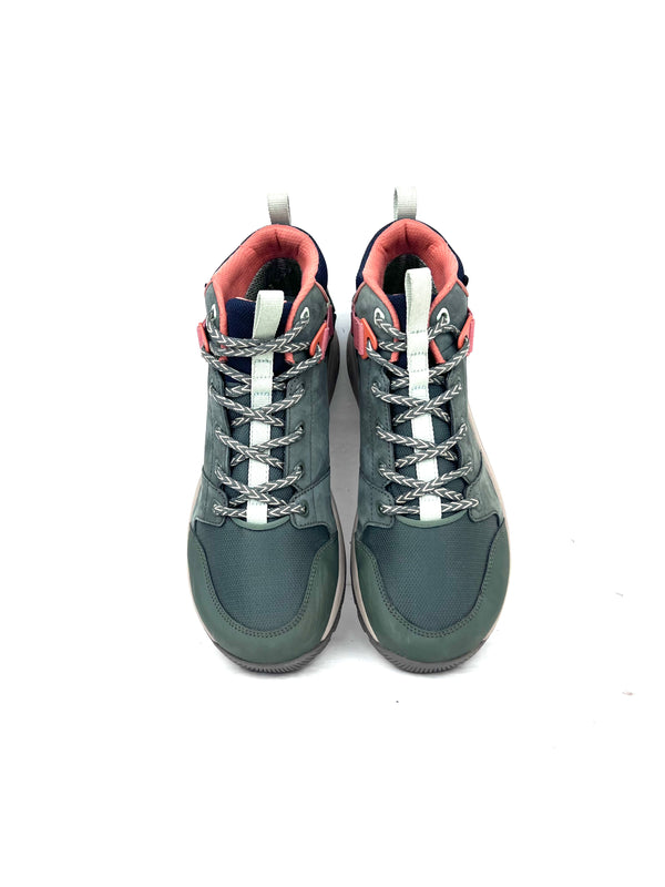 Teva Women's Grandview GTX hiking boot , size 40