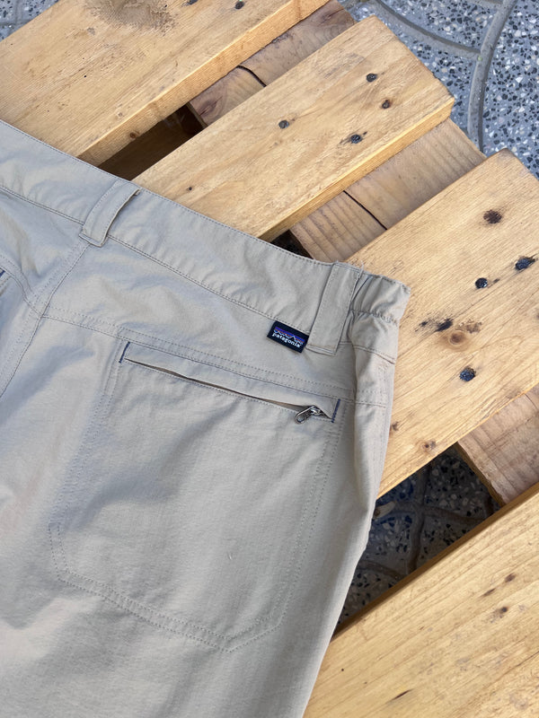 Patagonia hiking pants women’s , size 12