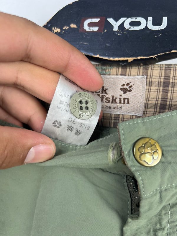 Jack wolfskin short , size 30
