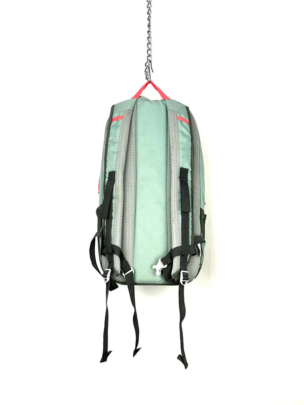 Quechua NH100 Arpenaz 20 L hiking backpack