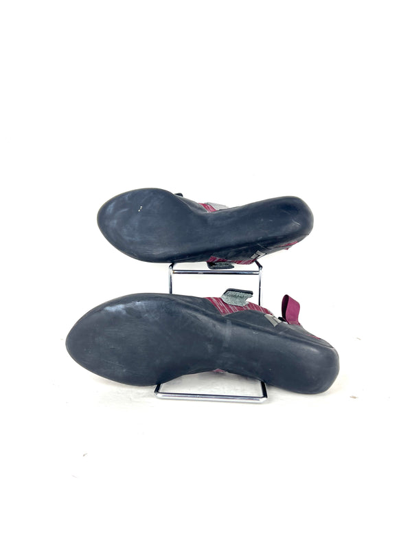 Black Diamond Momentum climbing shoes
