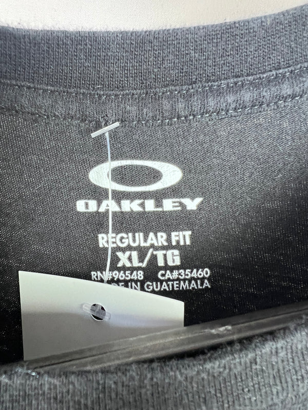 Oakley T-shirt , size XL