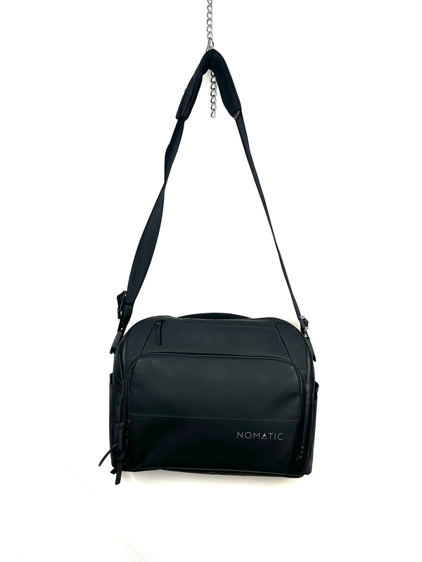 Nomatic Messenger Bag