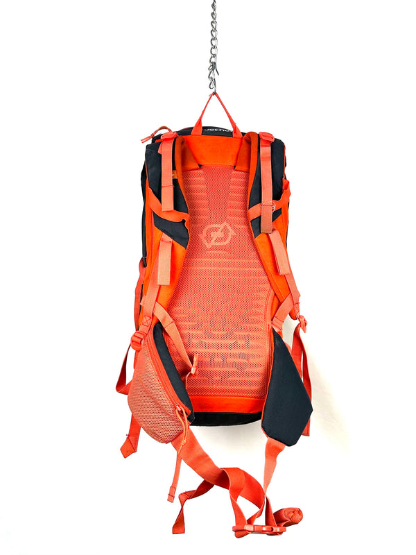 Quechua Forclaz 30 Air hiking backpack