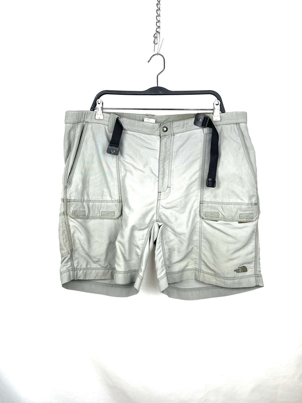 The north face short , sizeXL