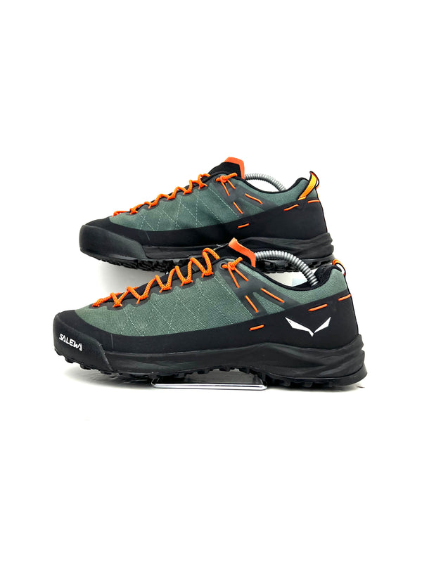 Salewa Men's Wildfire Canvas hiking shoes , size 42.5